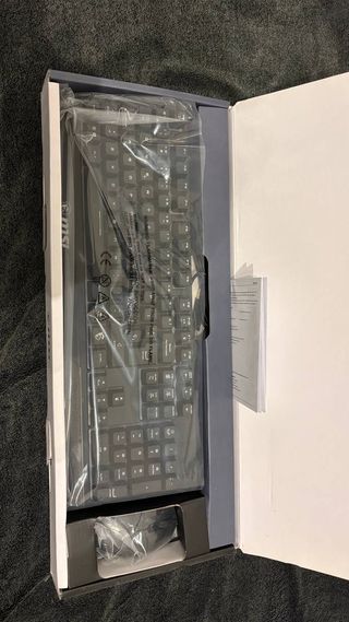 Ordenador PC MSI MAG Infinite S3 + TECLADO Y CASCO