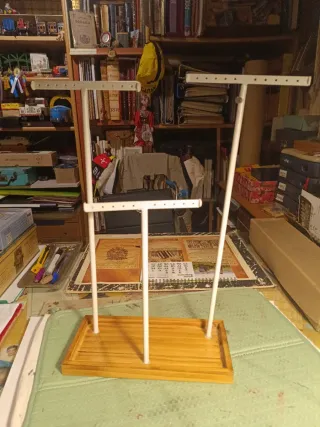 Espositore gioielli in metallo e legno 25 cm di larghezza