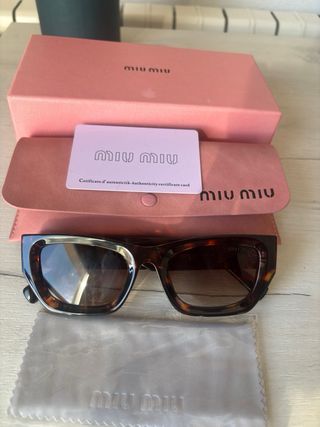 Gafas de sol miu miu