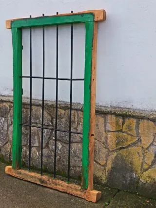 Reja antigua siglo XVIII  : 170 x 110 x 10 aprox