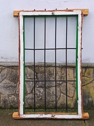 Reja antigua siglo XVIII  : 170 x 110 x 10 aprox