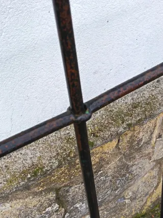 Reja antigua siglo XVIII  : 170 x 110 x 10 aprox