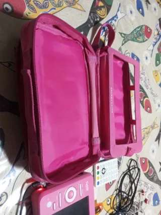 Reproductor portátil ENERGY SISTEM TV1070