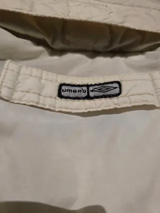 Chaqueta Umbro vintage plumas acolchada Talla M