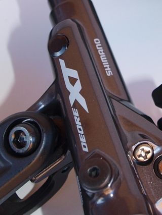 Freno Shimano Deore XT M8110 Flat Mount