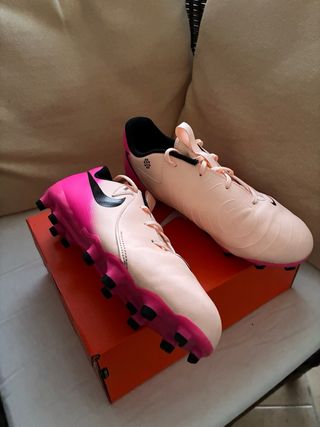 Tenis tacos Nike Phantom talla 36