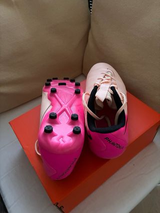 Tenis tacos Nike Phantom talla 36