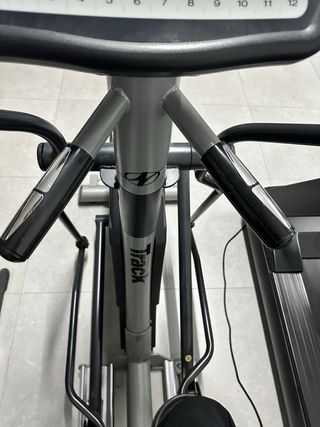 BICICLETA ELÍPTICA PROFESIONAL .