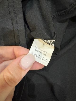 Camiseta negra de licra