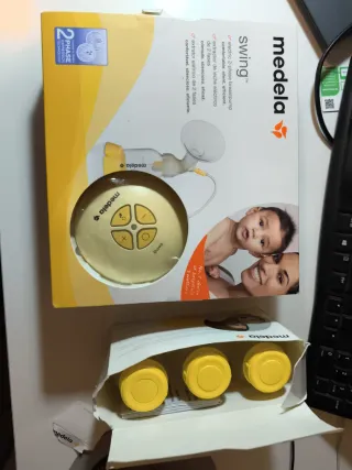 Medela sacaleches eléctrico de dos fases + 3 botes