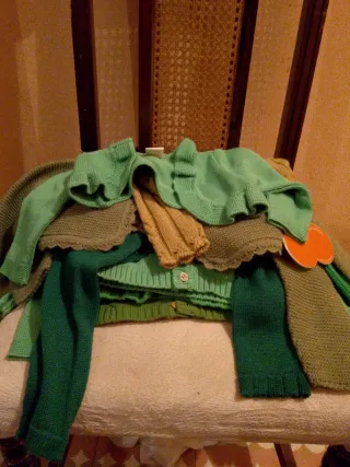 Vendo chaquetitas de bebé de niña talla 2A