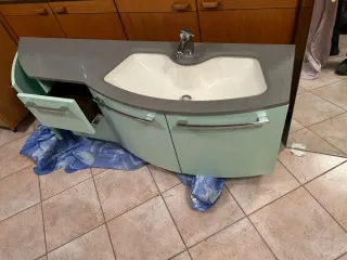 Mobile bagno colore verde acqua come in foto.