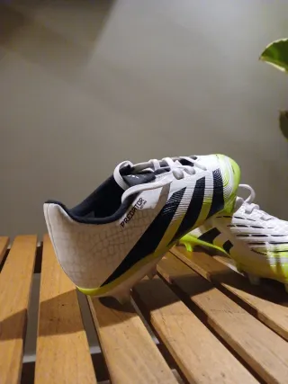 Botas de futbol niño adidas predator talla 32
