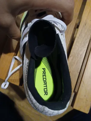 Botas de futbol niño adidas predator talla 32