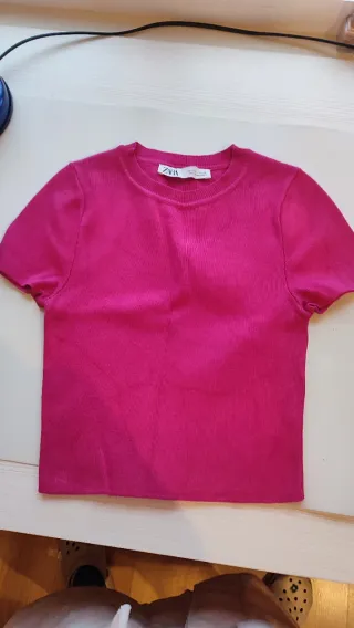 Lote de ropa, tops, pantalones. Buen estado