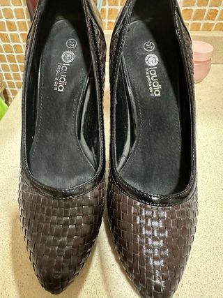 Zapatos marrones tacon 37