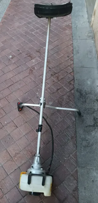 Conjunto de herramientas jardinería.