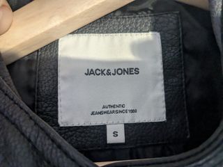 Chaqueta Jack Jones negra talla S estilo biker