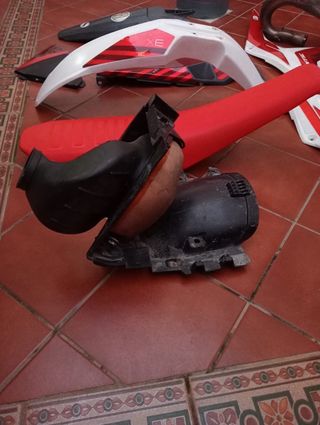 Fantic XE 125 2024 Carenados y Piezas