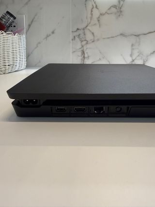 Playstation 4 Slim 1TB Nera