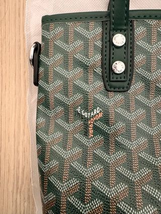 Bolso Goyard Verde con Llavero Perro
