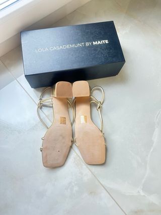 LOLA CASADEMUNT BY MAITE sandalias doradas