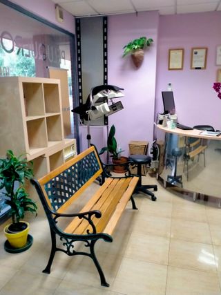 Traspaso peluquería Unisex equipada Sevilla Este