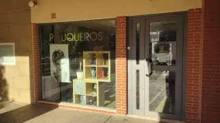 Traspaso peluquería Unisex equipada Sevilla Este
