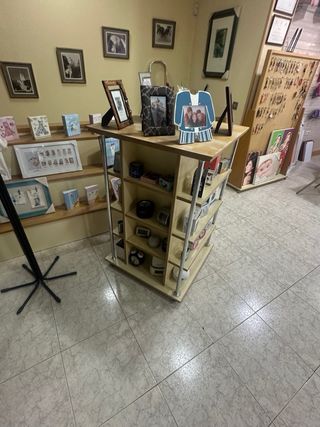 Mobiliario de tienda