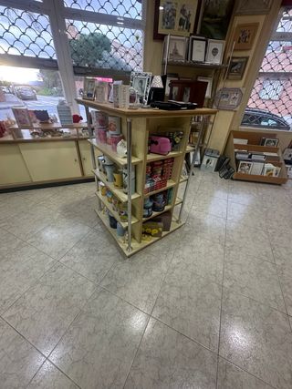 Mobiliario de tienda