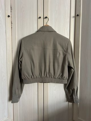 Chaqueta bomber corta