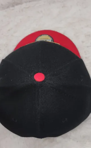 Gorra New Era LDU Quito Negra y Roja