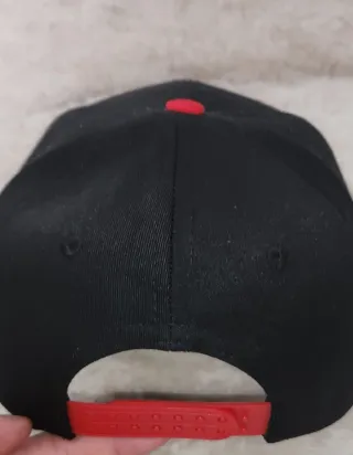 Gorra New Era LDU Quito Negra y Roja