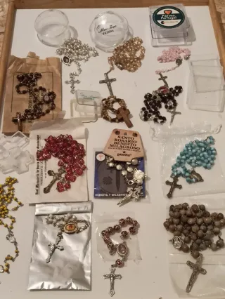 Gran lote de rosarios religiosos católicos cruz *'