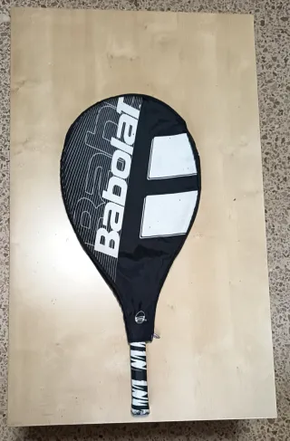 Dos raquetas de tenis.