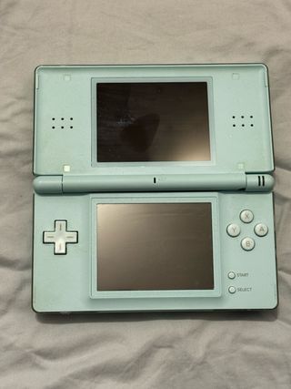 Nintendo DS Lite