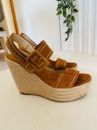 Sandalias de Cuña Gloria Ortiz en Ante