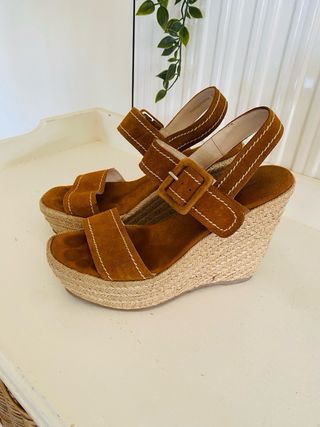 Sandalias de Cuña Gloria Ortiz en Ante