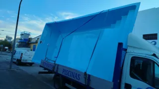Piscinas poliéster fibra reforzadas