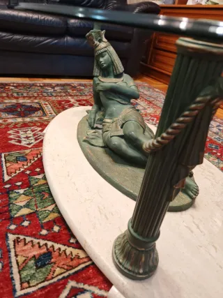 Preciosa mesa de centro de salón impecable