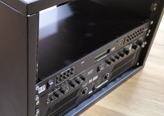 Preamplificador LD Systems PM 7400 II Preamp Mixer
