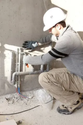 Fontanero fugas desatascos reparaciones