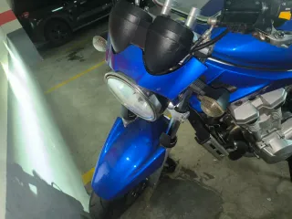 Suzuki Bandit 650 azul 2008