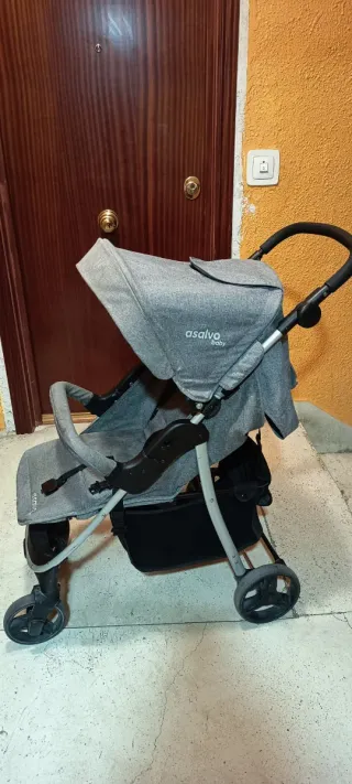 Carito de bebé con muy poco uso.