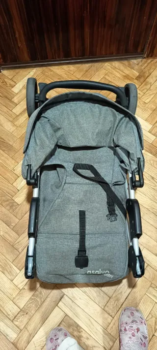 Carito de bebé con muy poco uso.