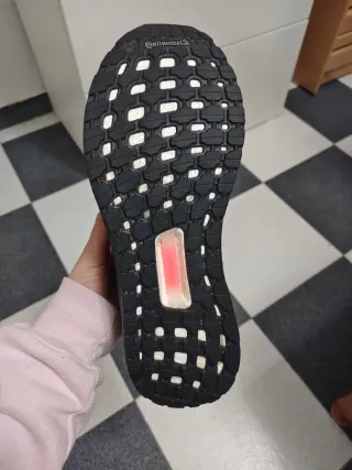 Tenis Adidas ultra buust