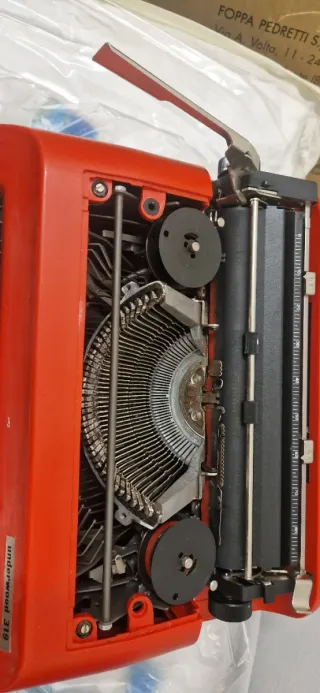 MACCHINA DA SCRIVERE