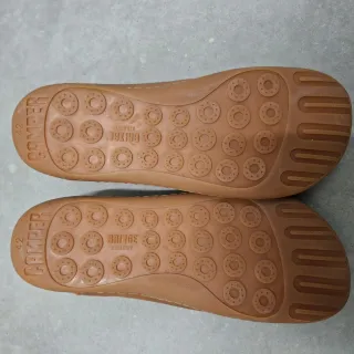 Zapatos piel marron con cordon elastico