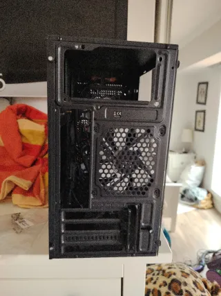 Caja PC Mars Gaming RGB