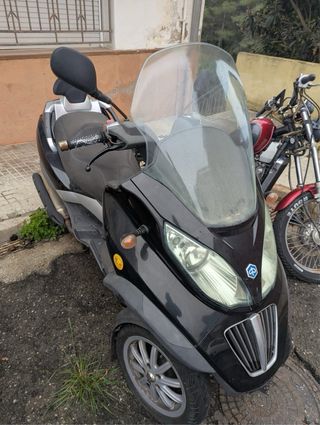 PIAGGIO MP3 400